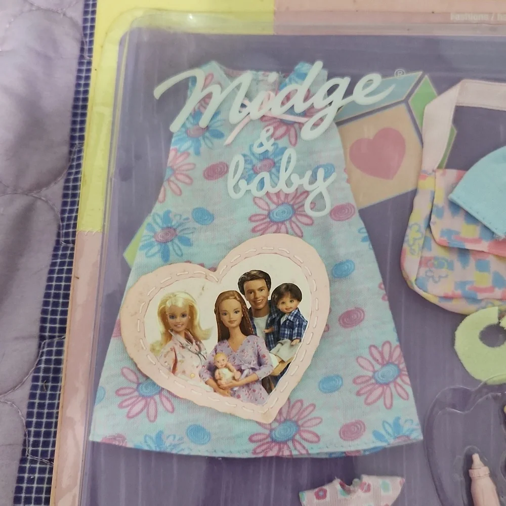 FEATURES MIDGE,BARBIES BEST FRIEND.